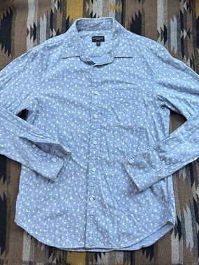 Club Monaco Light Blue Floral Long-Sleeve Button-Down Shirt Mens Small Woman’s M